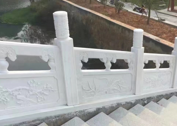 石欄桿
